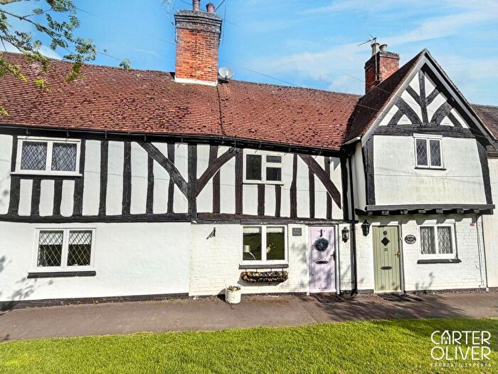 2 Bedroom Cottage For Sale In The Crescent, Brinklow, CV23