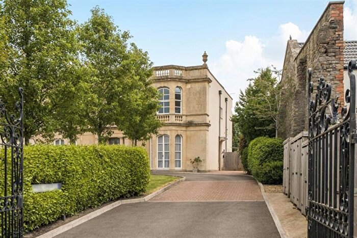 3 Bedroom End Of Terrace House For Sale In Filwood Gardens, Kingswood, Bristol, BS15