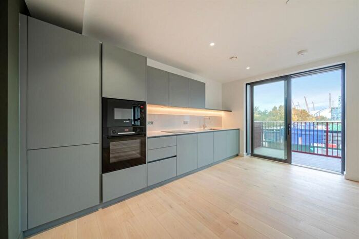 1 Bedroom Flat To Rent In The Beacon, Peninsula Gardens, SE10