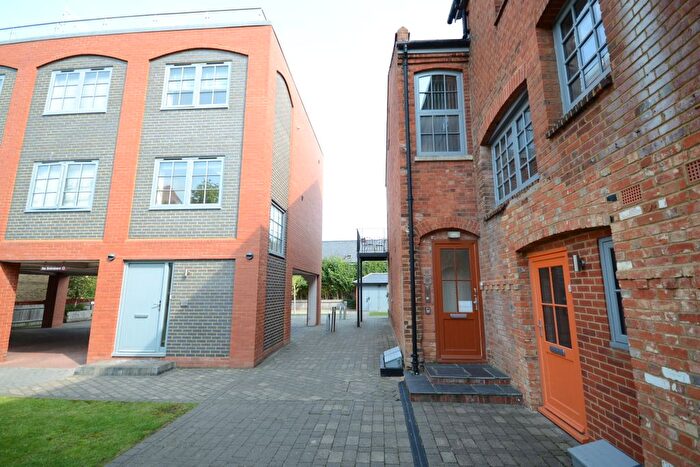 3 Bedroom Flat To Rent In Southampton Street, Reading, RG1