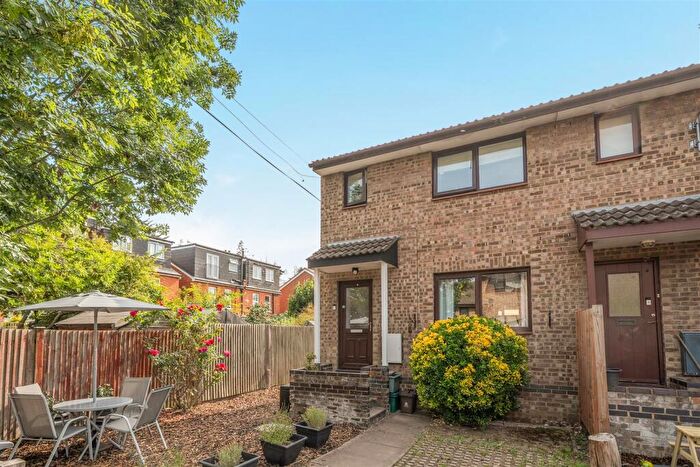 2 Bedroom End Of Terrace House For Sale In Vale Road South, Surbiton, KT6