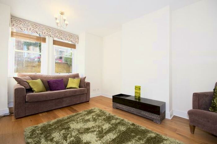 1 Bedroom Apartment To Rent In Walton Crescent, Oxford, OX1