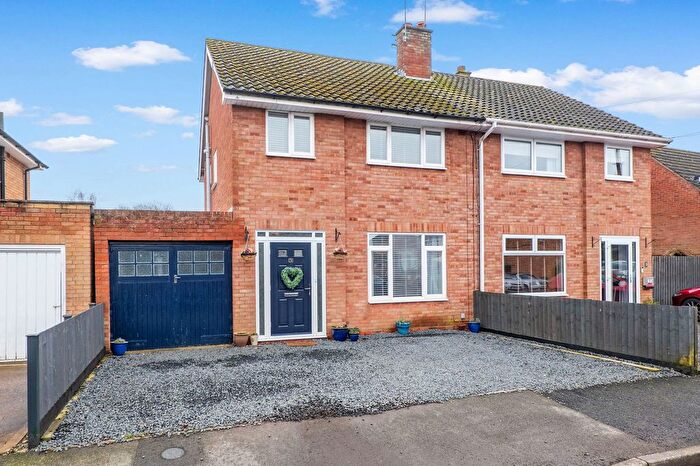 3 Bedroom Semi Detached House For Sale In Ellison Avenue, St. John's, Worcester., WR2