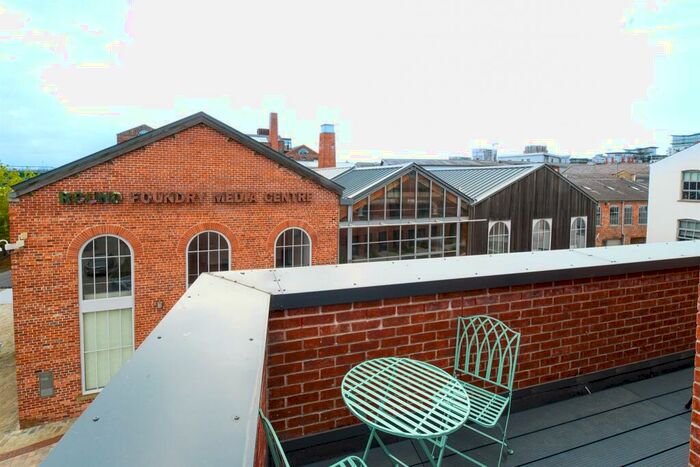 3 Bedroom Town House For Sale In David Street, Leeds, LS11