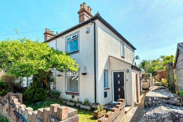 2 Bedroom End Of Terrace House To Rent In West View Road, Crockenhill, Swanley, Kent, BR8