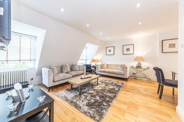 1 Bedroom Flat To Rent In Grosvenor Hill, Mayfair, W1K