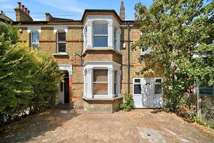 4 Bedroom Semi Detached House For Sale In St. Stephens Road, Hounslow, TW3