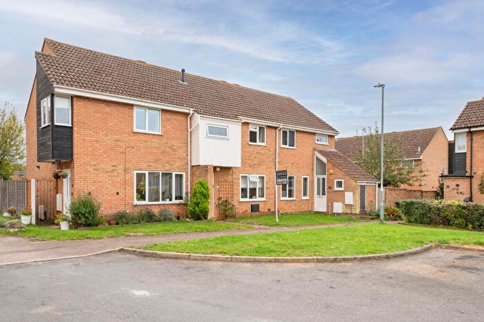 3 Bedroom Terraced House For Sale In Roe Green, St. Neots, PE19