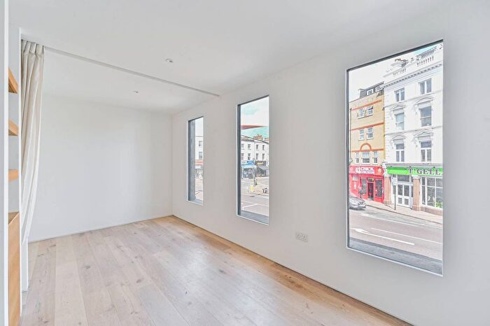 Studio To Rent In Peckham High Street, Peckham Rye, London, SE15