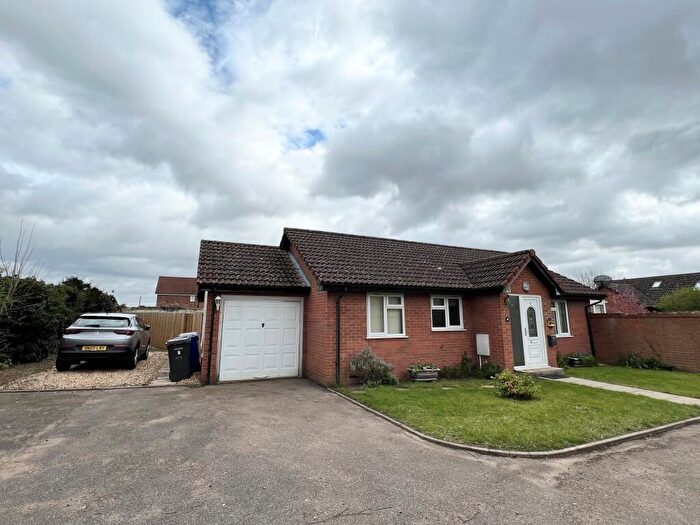 3 Bedroom Bungalow To Rent In Pine Ridge, Beck Row, Bury St. Edmunds, IP28