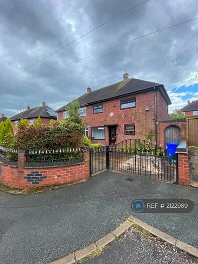 3 Bedroom Semi-Detached House To Rent In Wentworth Grove, Stoke-On-Trent, ST1