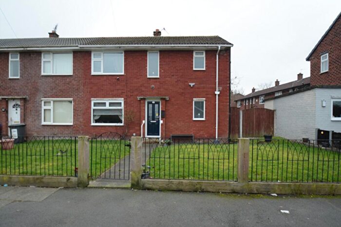 Semi-Detached House For Sale In Somerset Road, Droylsden, M43