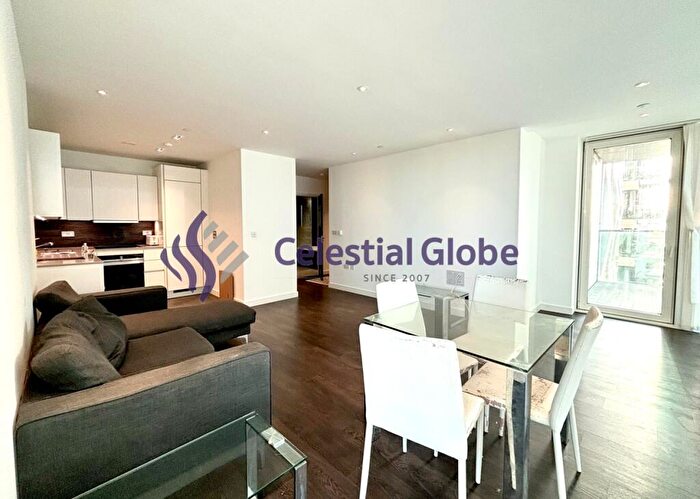 1 Bedroom Flat To Rent In Skyline Apartments, Devan Grove, London, N4