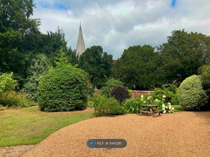 2 Bedroom Detached House To Rent In Church Street, Sussex, TN22