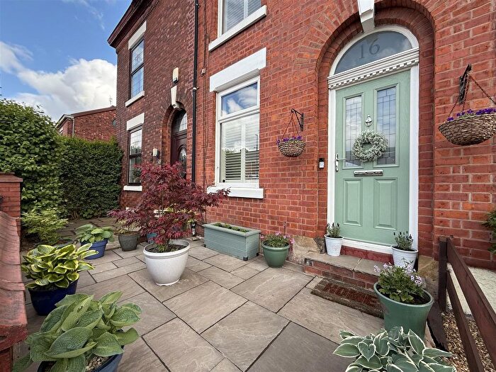 2 Bedroom Terraced House For Sale In Droylsden Road, Audenshaw, Manchester, M34