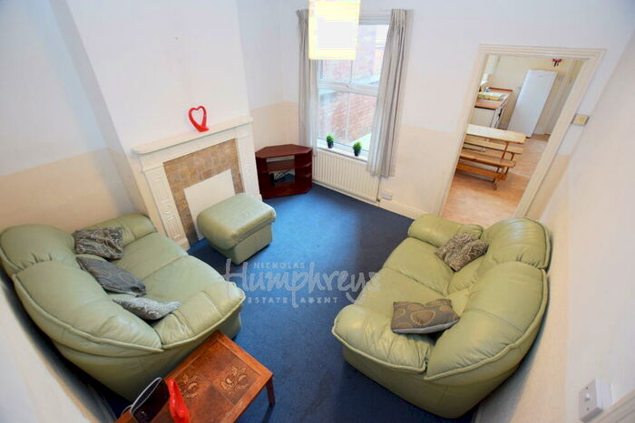 1 Bedroom Terraced House To Rent In Lutterworth Road, Abington, Northampton, NN1