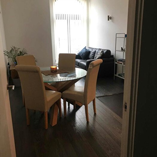 1 Bedroom Apartment To Rent In Conyngham Road, Manchester, M14