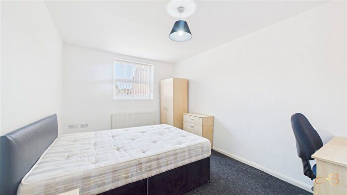 1 Bedroom Detached House To Rent In Woodlands Road, Middlesbrough, North Yorkshire, TS1