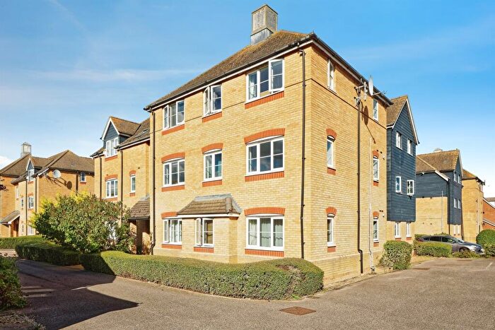 2 Bedroom Apartment For Sale In Blackthorn Road, Hersden, Canterbury, CT3