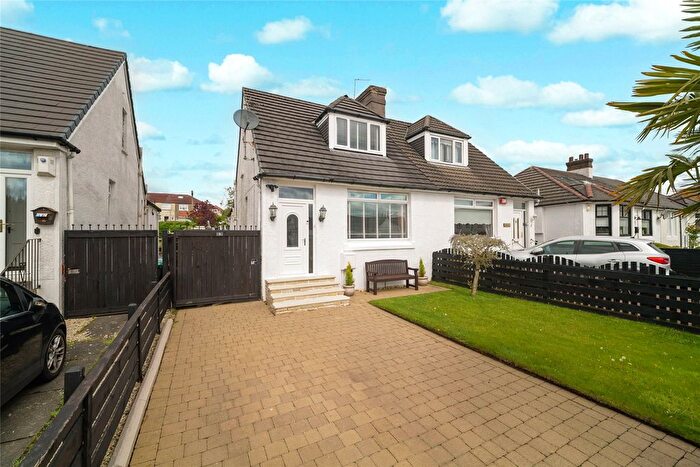 2 Bedroom Bungalow For Sale In Cumbernauld Road, Stepps, Glasgow, North Lanarkshire, G33
