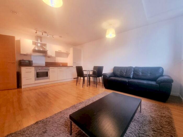 2 Bedroom Flat To Rent In Mann Island, Liverpool, L3