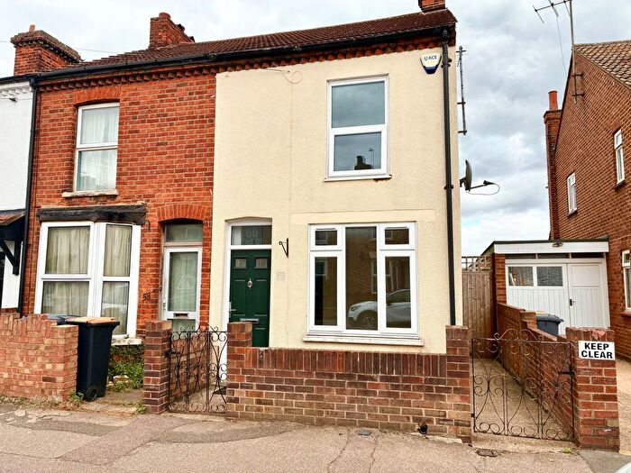 2 Bedroom End Of Terrace House To Rent In Margetts Road, Bedford, MK42