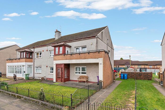 3 Bedroom Flat For Sale In Dornal Avenue, Yoker, G13