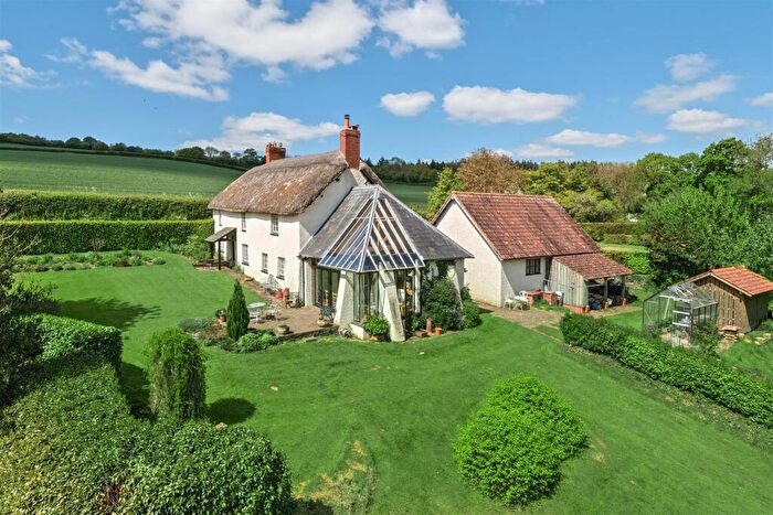 4 Bedroom Detached House For Sale In Crediton, EX17