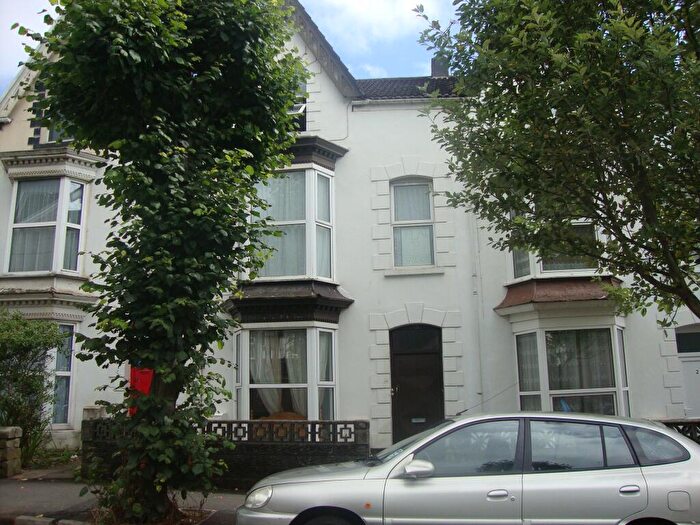 2 Bedroom Flat To Rent In Gwydr Crescent, Uplands, Swansea, SA2