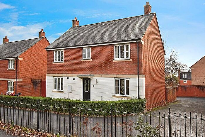 4 Bedroom Detached House For Sale In Dart Walk, Southam Fields, Exeter, EX2
