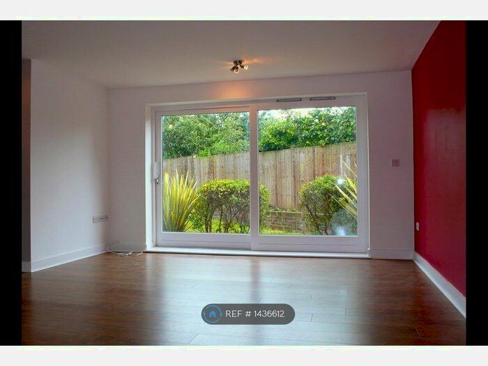 2 Bedroom Flat To Rent In Balham, London, SW12