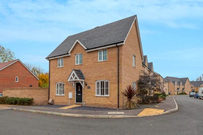 3 Bedroom End Of Terrace House To Rent In Fox Lane, Wantage OX12