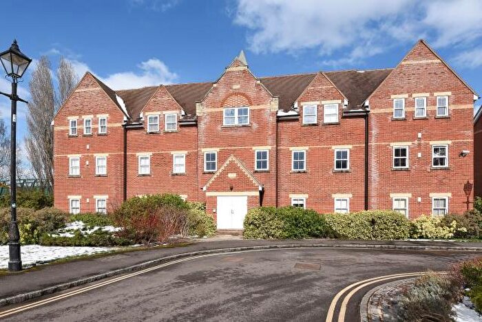 2 Bedroom Flat To Rent In Plater Drive, Oxford, OX2