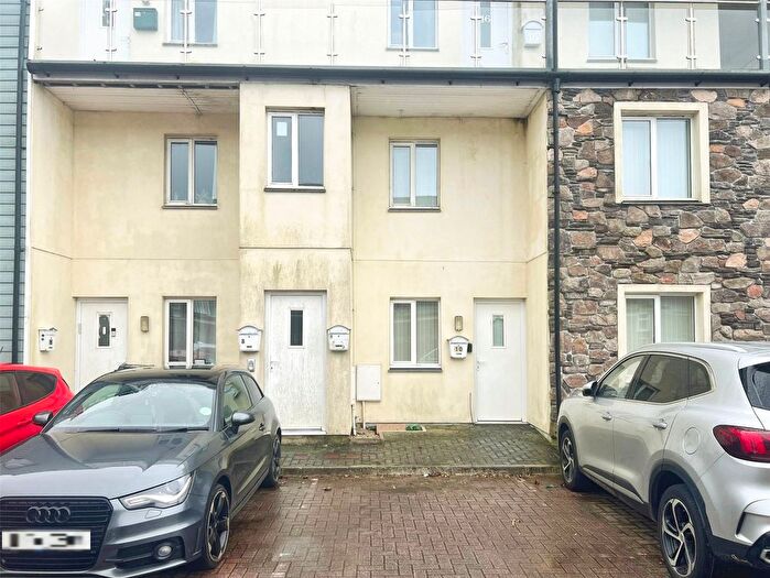 2 Bedroom Flat For Sale In North Parade, Camborne, Cornwall, TR14