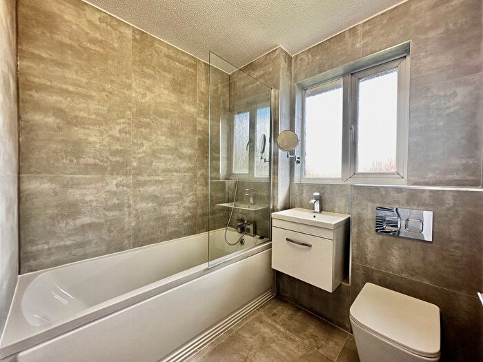 5 Bedroom Detached House To Rent In Primrose Lane, Croydon, CR0
