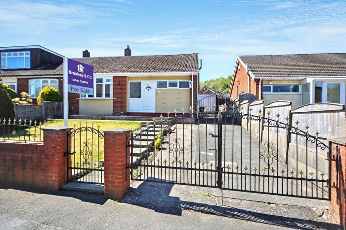 2 Bedroom Semi Detached House For Sale In Lady Lane, Wigan, WN3