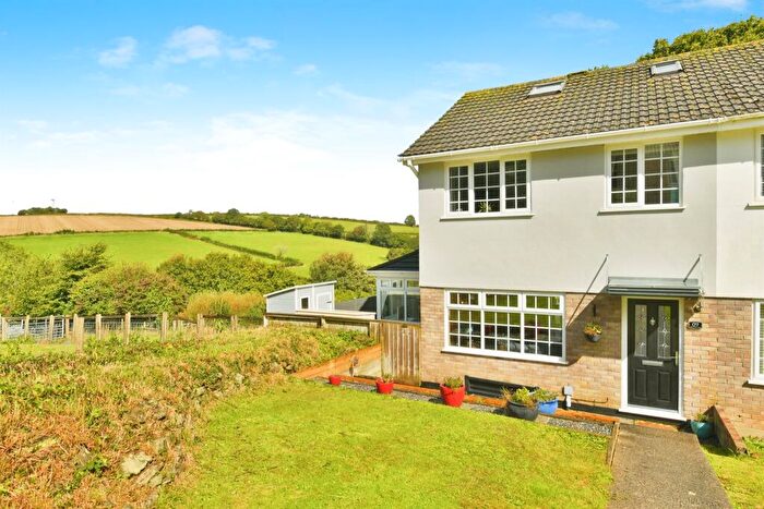 4 Bedroom End Of Terrace House For Sale In Lowertown Close, Landrake, Saltash, PL12