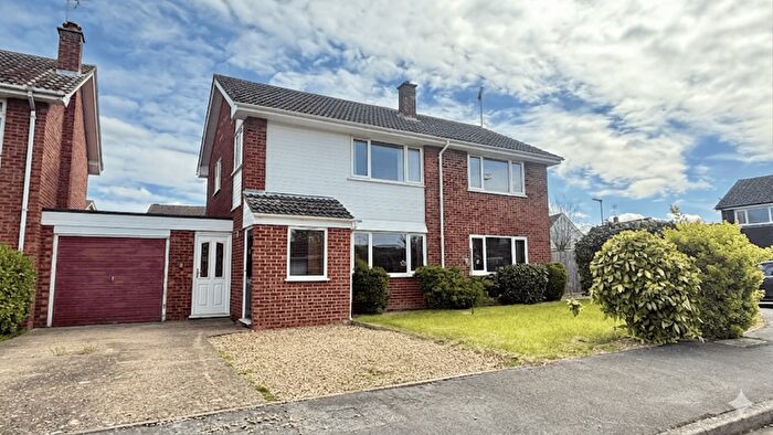 5 Bedroom Detached House For Sale In Waterside Close, Bourne, PE10