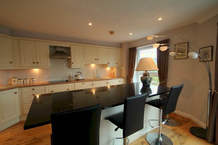 2 Bedroom Apartment To Rent In Victoria Court, Wetherby, LS22