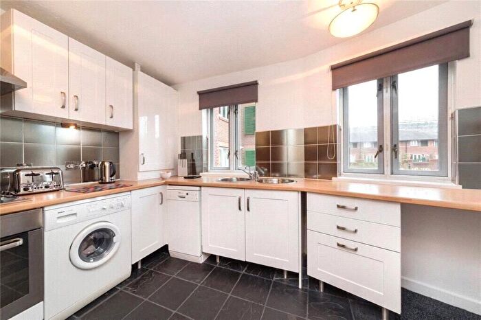 2 Bedroom Apartment To Rent In Broadley Terrace, London, NW1