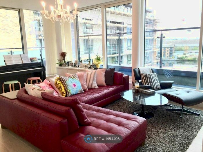 3 Bedroom Flat To Rent In Boardwalk Place, London, E14