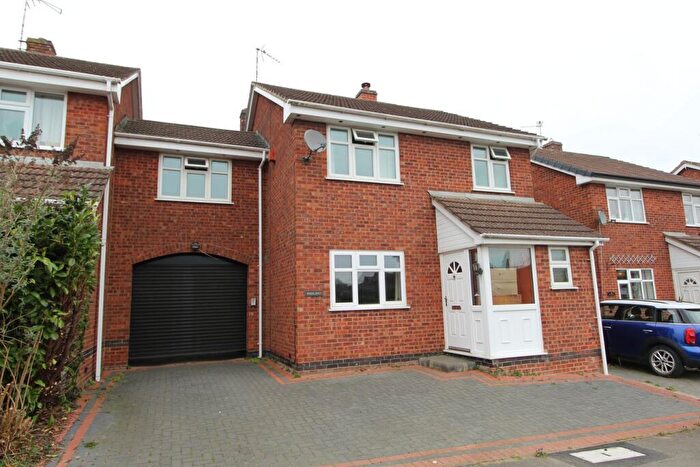 4 Bedroom Link Detached House For Sale In Bell Street, Claybrooke Magna, LE17
