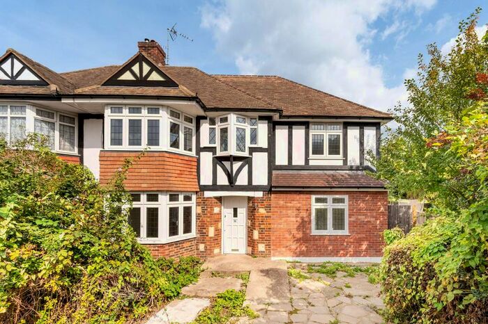 4 Bedroom Semi-Detached House To Rent In Beverley Way, Raynes Park, London, SW20