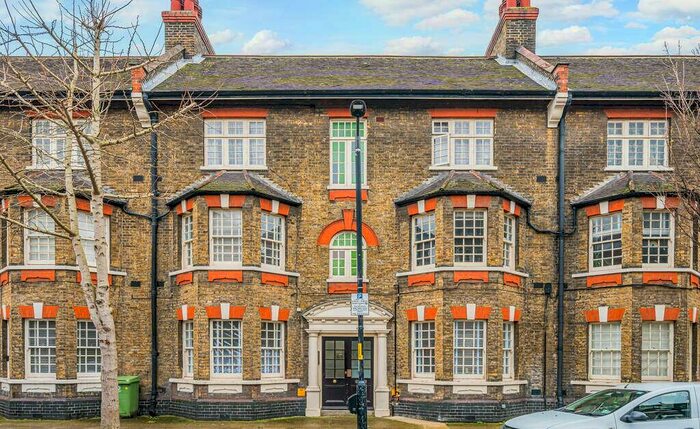 1 Bedroom Apartment To Rent In Portland Street, London, SE17