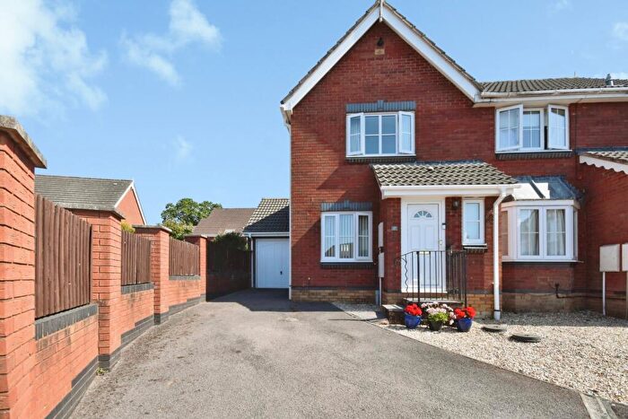 2 Bedroom Semi Detached House For Sale In Ridgeway, Honiton, Devon, EX14
