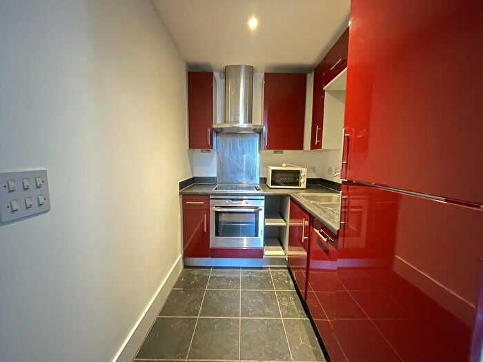 2 Bedroom Apartment To Rent In Macintosh Mill, Cambridge Street, M1