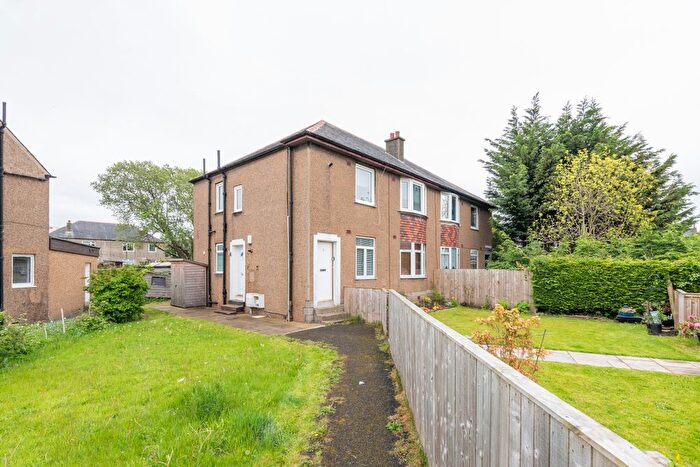 2 Bedroom Flat For Sale In Crewe Crescent, Edinburgh, EH5