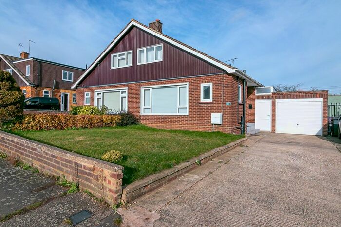 3 Bedroom Semi-Detached Bungalow To Rent In Priory View, Little Wymondley, Hitchin, SG4