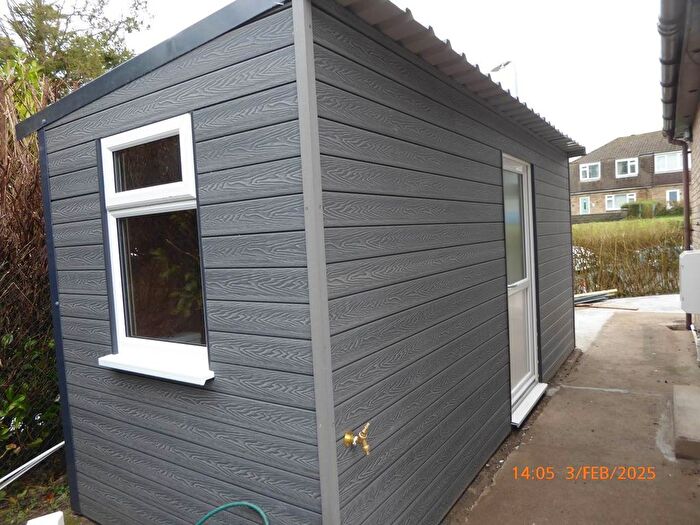 4 Bedroom Property To Rent In Crispin Avenue, Carmarthen, SA31