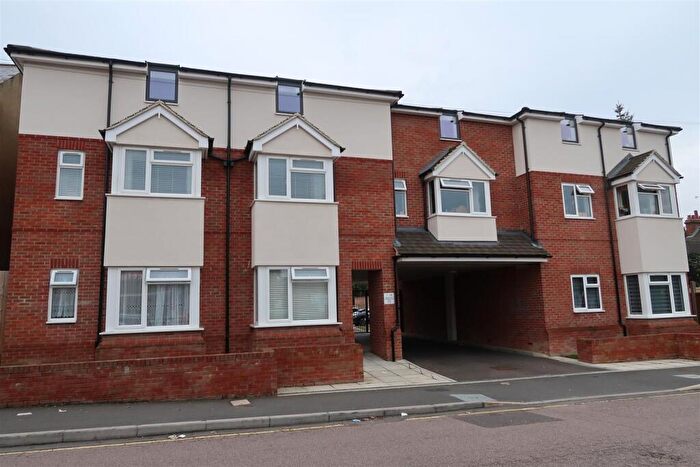 1 Bedroom Apartment To Rent In Empress Road, Luton, LU3